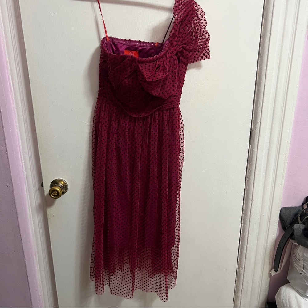 Monique Lhuillier Dress